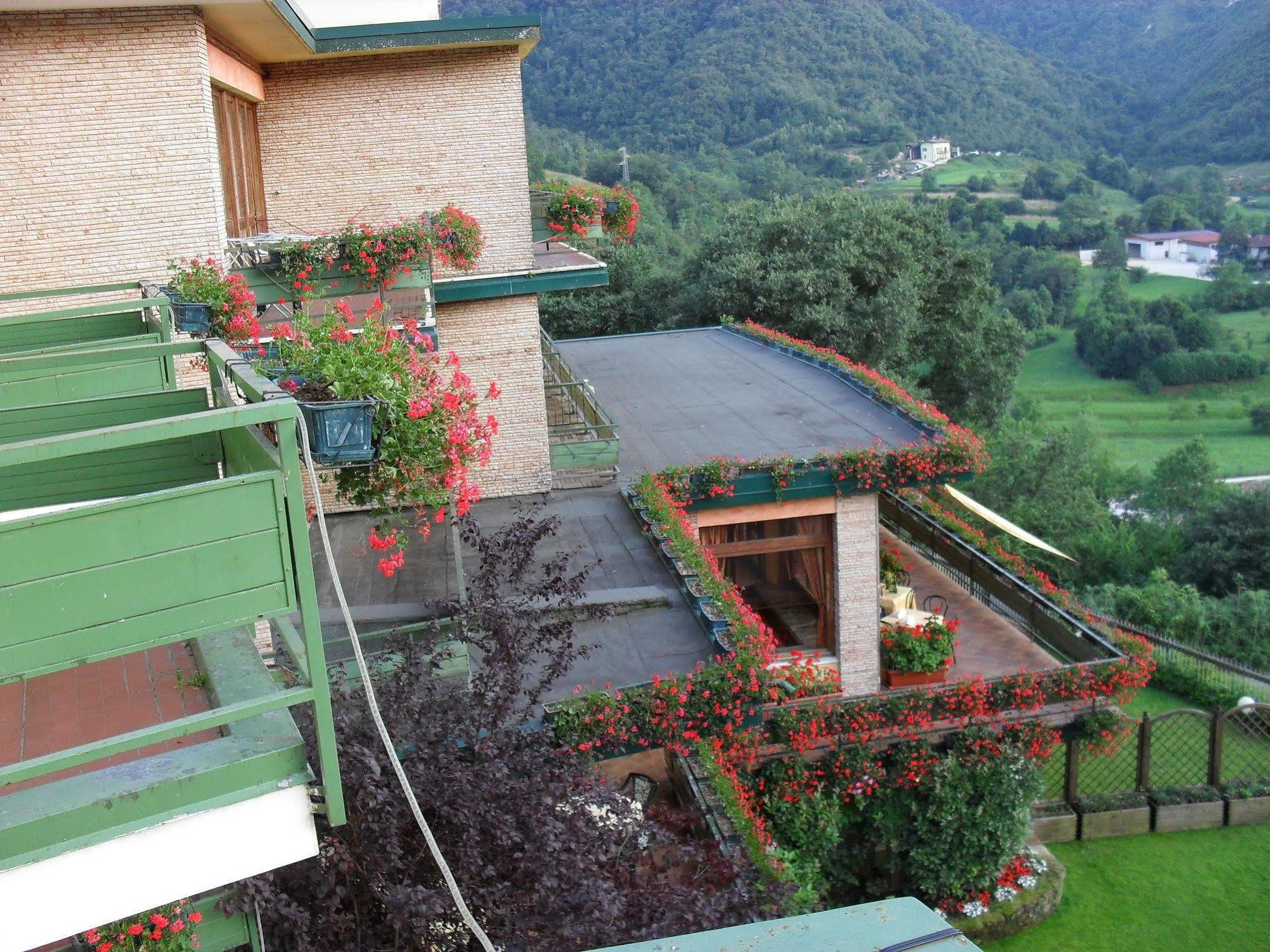 Hotel Parco Della Fonte Vallio Terme Exteriör bild