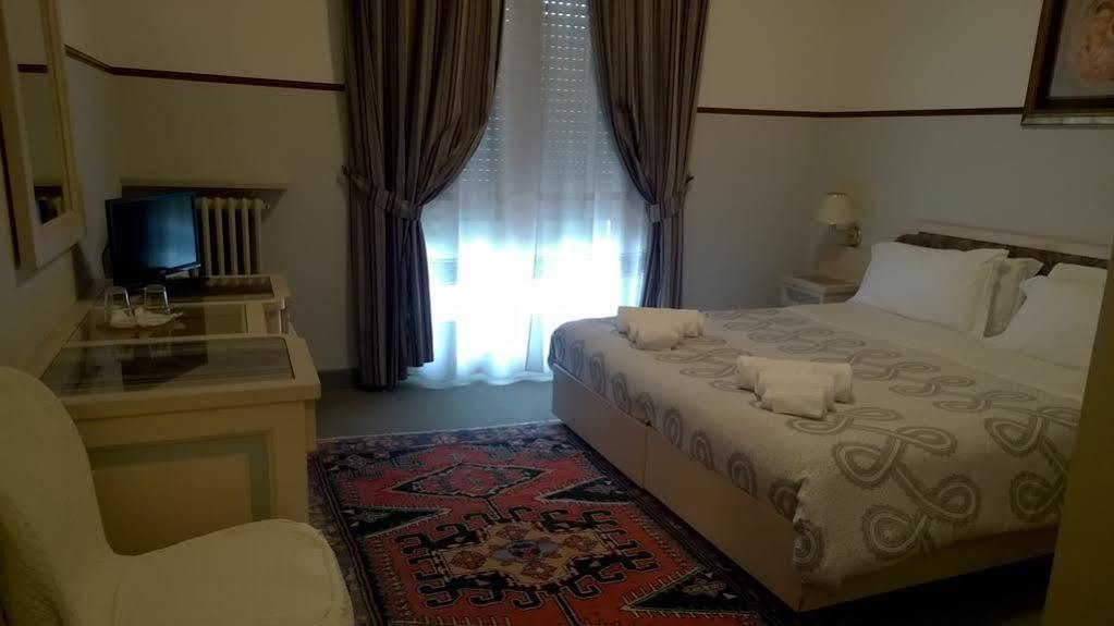 Hotel Parco Della Fonte Vallio Terme Exteriör bild