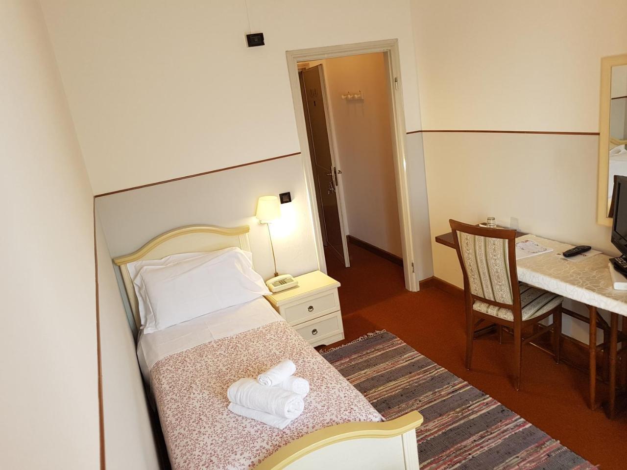 Hotel Parco Della Fonte Vallio Terme Exteriör bild